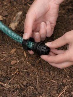 Snip-n-Drip Soaker Hose System -Comfortable Garden 40205 083 tif
