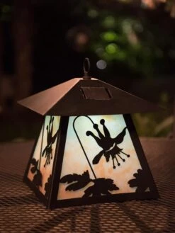 Columbine Solar Lantern -Comfortable Garden 8596334 0825 tif