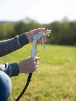 Gardener’s Lifetime Twist Deluxe Hose Nozzle -Comfortable Garden 8600140 0712 tif