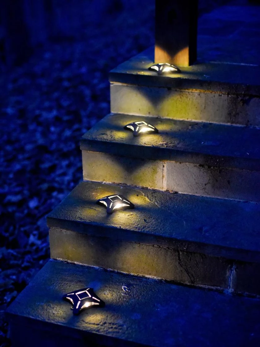 MAXSA® Solar Ninja Stars™ 4 Pack 3 MAXSA® Solar Ninja Stars™ 4 Pack