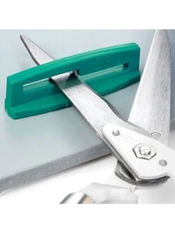 Multi-Sharp Shear And Scissor Sharpener 9 Multi-Sharp Shear And Scissor Sharpener -Comfortable Garden 8609098 03v