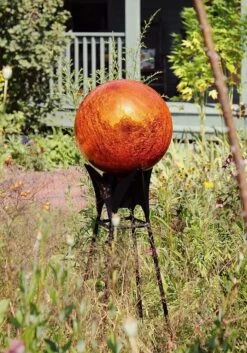 Achla Designs Gazing Globe 12" -Comfortable Garden 8609324 02V jpg