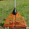 Magic Fly® Leaf Rake 1 Magic Fly® Leaf Rake -Comfortable Garden 8611047 02V tif