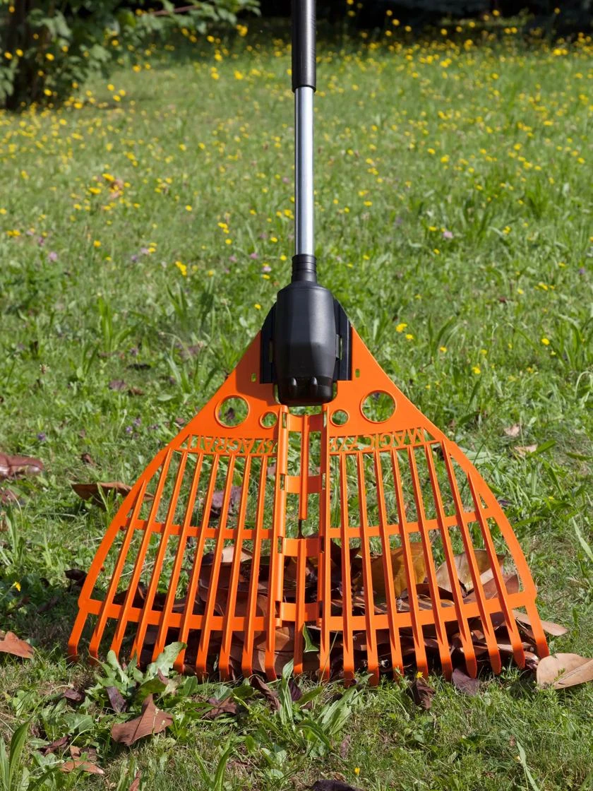 Magic Fly® Leaf Rake 3 Magic Fly® Leaf Rake