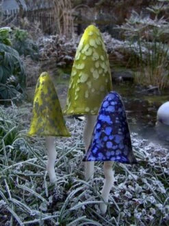 Potting Shed Tinkling Toadstool Sculptures, Set Of 3 14 Potting Shed Tinkling Toadstool Sculptures, Set Of 3 -Comfortable Garden 8611730 win 05v
