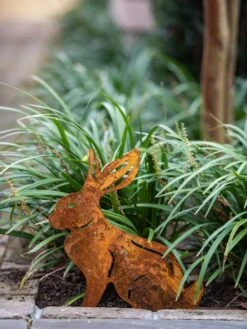 Corten Steel Animal Garden Stakes 11 Corten Steel Animal Garden Stakes -Comfortable Garden 8612060 076 tif