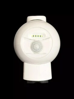 MAXSA® Motion-Activated LED Outdoor Light -Comfortable Garden 8613573 05V